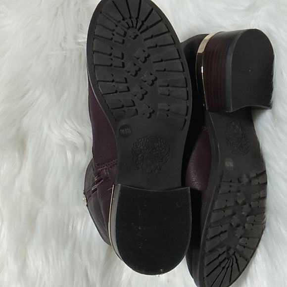 FLASH SALE! Vince Camuto Inside Zip Up Leather Boots W/Gold Hardware Sz.7M - Picture 11 of 16